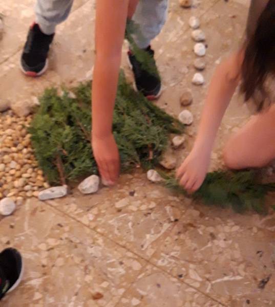 Faire du land Art,  créer avec des matériaux  naturels  pour les enfants dans les Bouche du Rhône