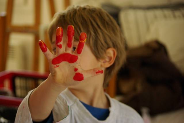 Harmonie création propose ses cours de dessin, chaque mercredi,  pour les enfants dans la région d'Aix-en-Provence